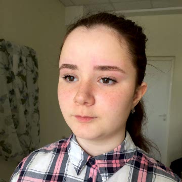 Подростковая коррекция бровей 